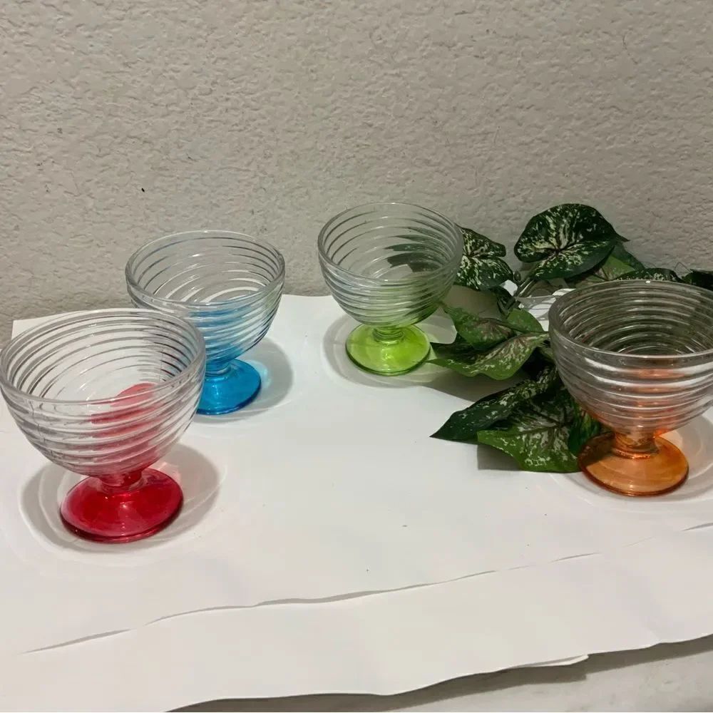 Set of 4 ribbed swirl Ice Cream / Dessert Glasses Colorfull Bottoms B2